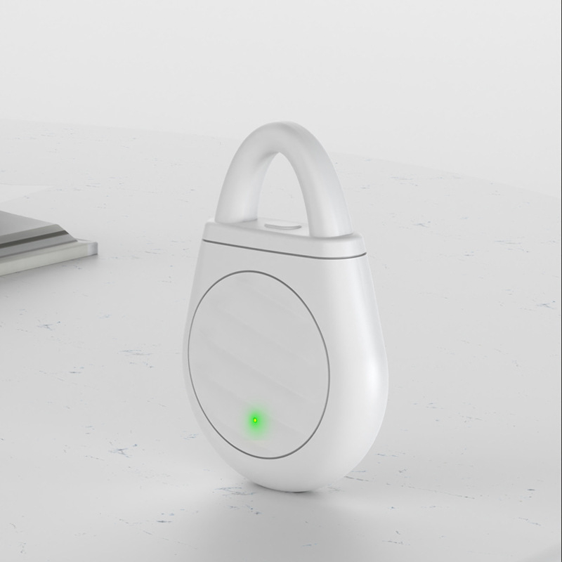 No more trouble from birds, beasts and locusts!Portable Ultrasonic Bird Repellent Keychain