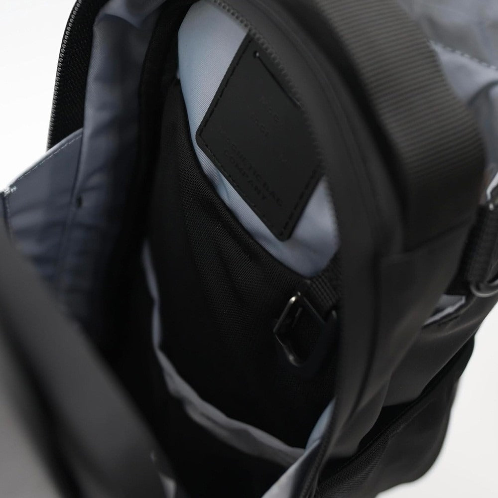 TYIIPRO™ Magnetic Crossbody Bottle Bag
