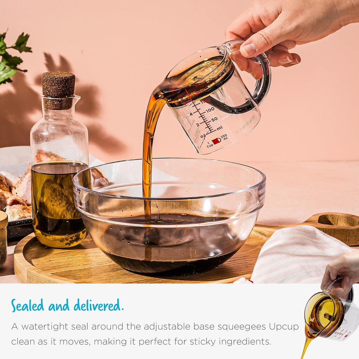 Tyiipro™ Adjustable All-in-One Measuring Cup – 1 Cup, ½ Cup, ⅓ Cup & ¼ Cup