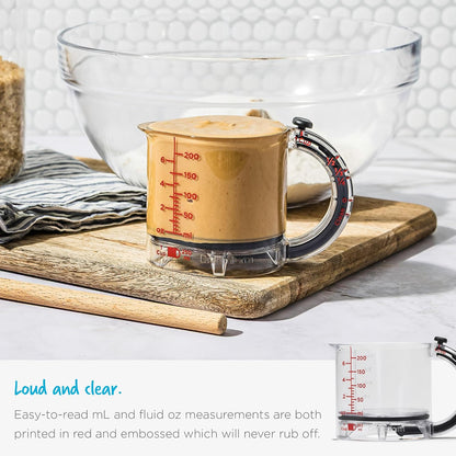 Tyiipro™ Adjustable All-in-One Measuring Cup – 1 Cup, ½ Cup, ⅓ Cup & ¼ Cup