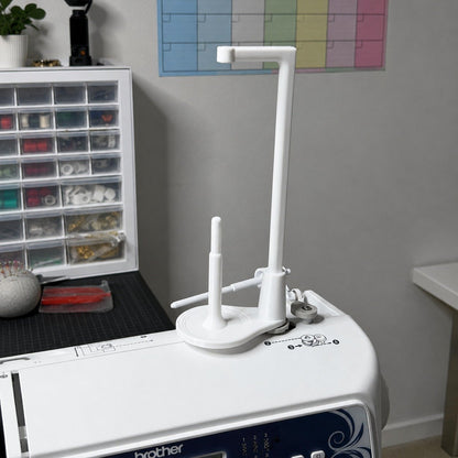 🧵Large Capacity Thread Spool Stand🪡(Compatible With Most Sewing Machines In Markets)
