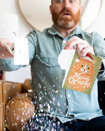 TYII™ Endless Meowing Christmas Card – Nonstop Musical Cat Prank Greeting Card with Glitter Surprise