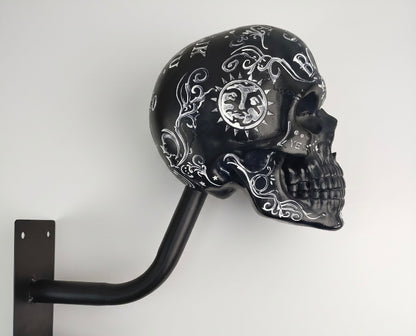 TYIIPRO™ Skull Motorcycle Helmet Holder – Punk Skull Wall Mount Rack for Helmets, Jackets & Garage Decor