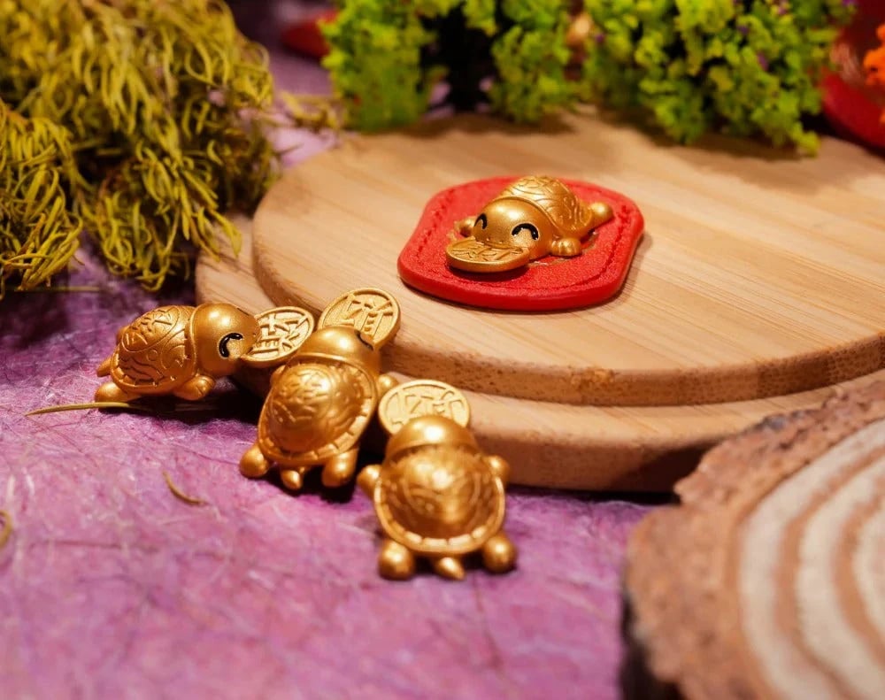 🐢2026 Golden Turtle Charm – Bites onto Luck🍀Never Lets Go!
