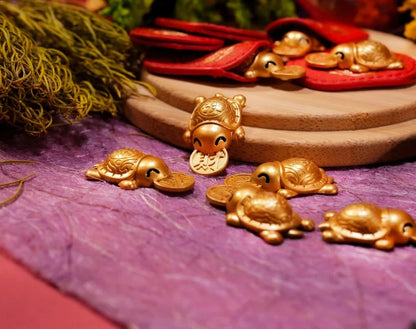 🐢2026 Golden Turtle Charm – Bites onto Luck🍀Never Lets Go!