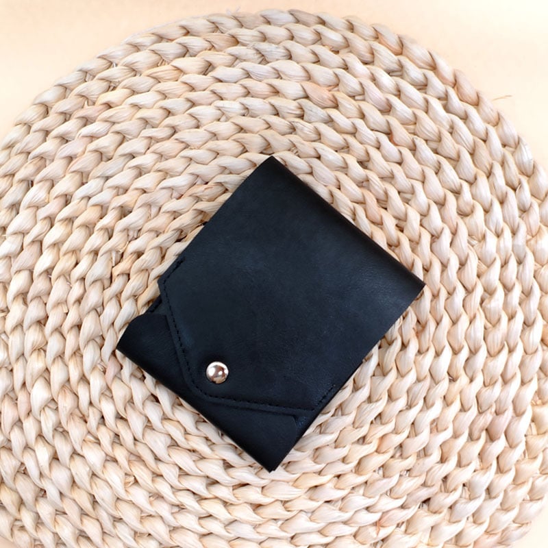 Tyiipro™ Vintage Leather Wallet with Pen Slot